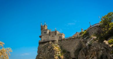 Экскурсия из Евпатории: Вершина Ай-Петри и замок Ласточкино гнездо фото 6096
