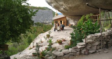 Экскурсии в Монастырь в горах Челтер-Коба из Евпатории 2024